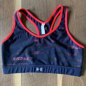 NWOT Sz M Under Armour Sports Bra